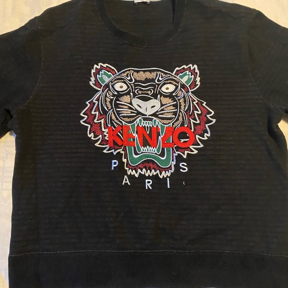 Kenzo unisex sweatshirt purchased in Paris!